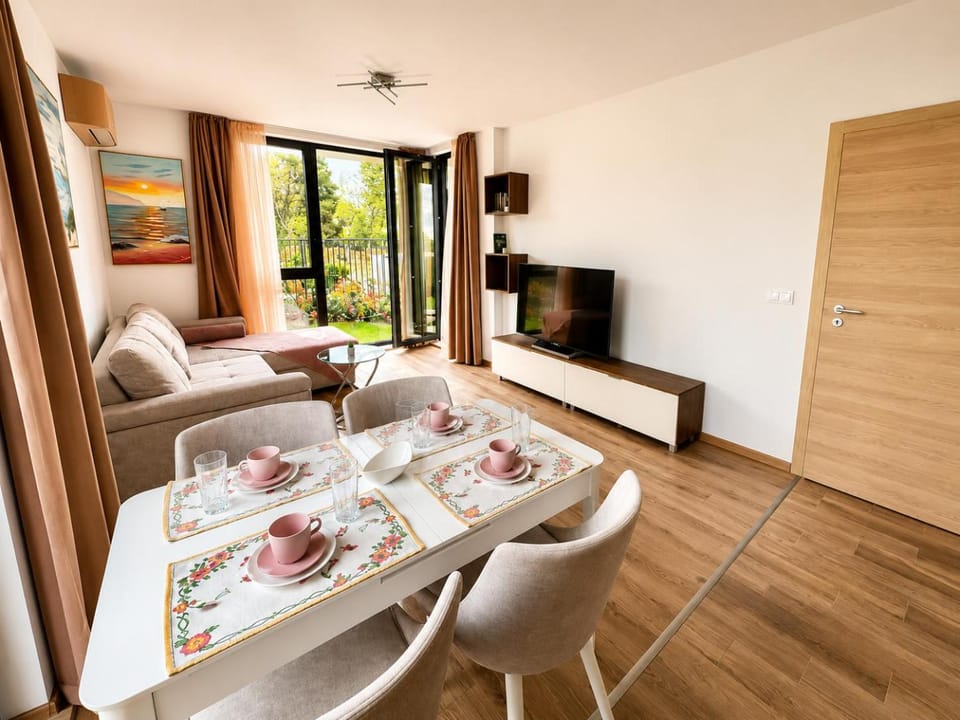 уют,спокойствие,сигурност на метри от плажа Apartment in Varna