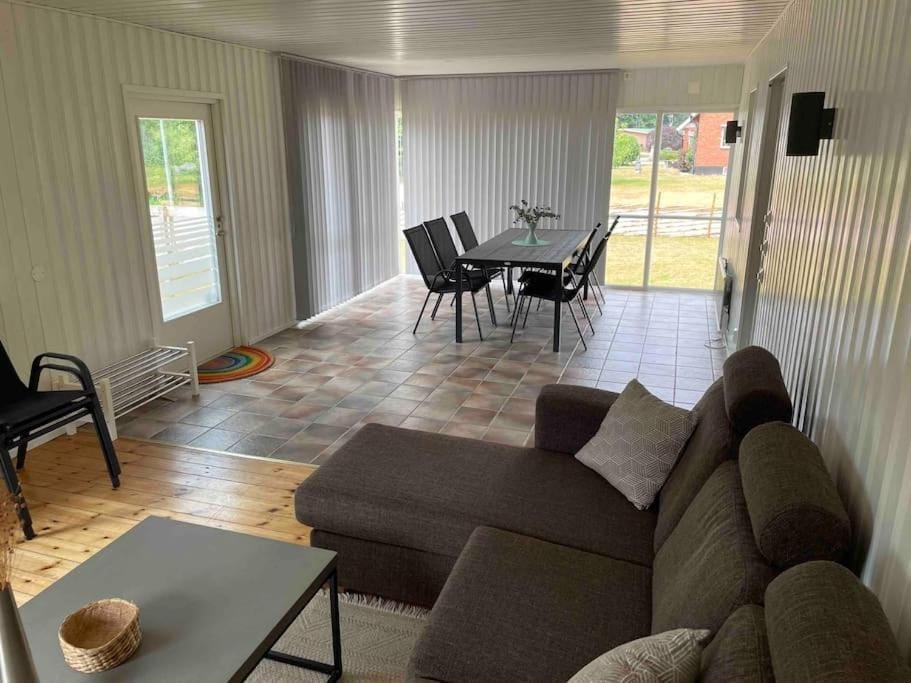 Only 150 m to the nearest lake and 2,5 km to the top of Isaberg House in Västra Götaland County
