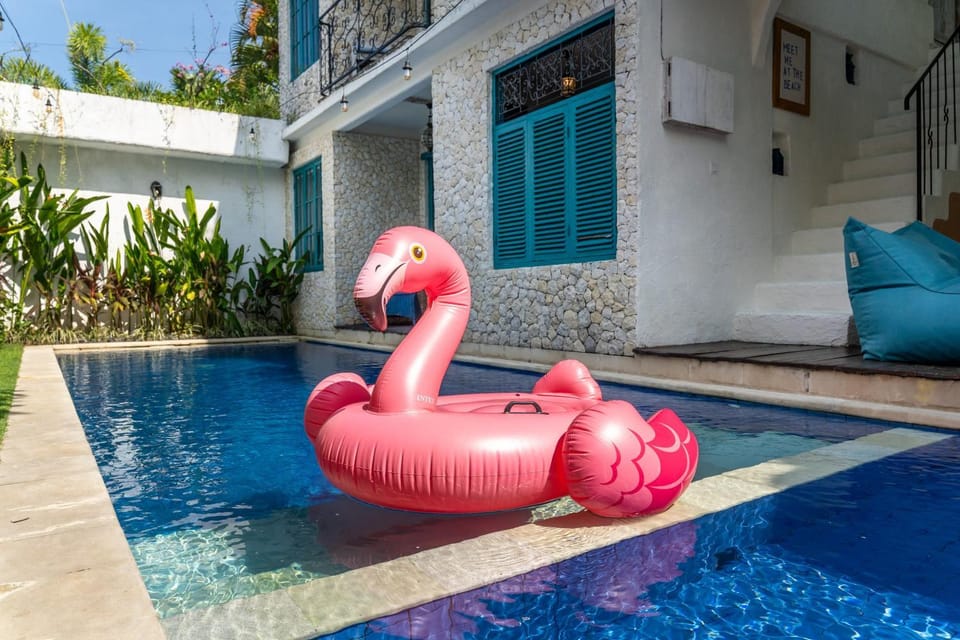 Property building, Swimming pool