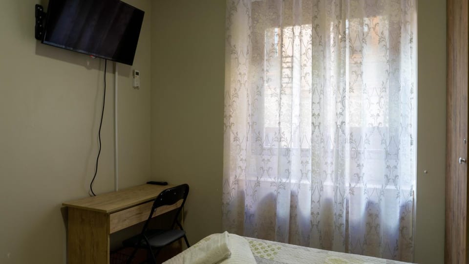 Bed, Photo of the whole room, Bedroom, hair dresser