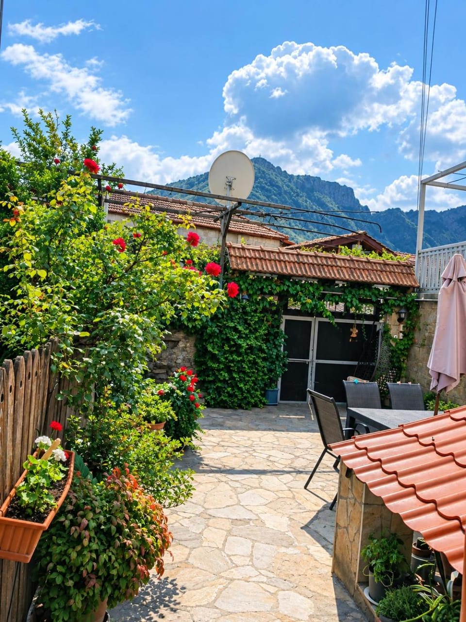 VILLA SABA WITH TWO BEDROOMS- სასტუმრო საბა Villa in Tbilisi