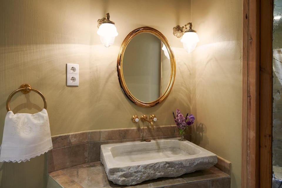 Shower, Bathroom, towels