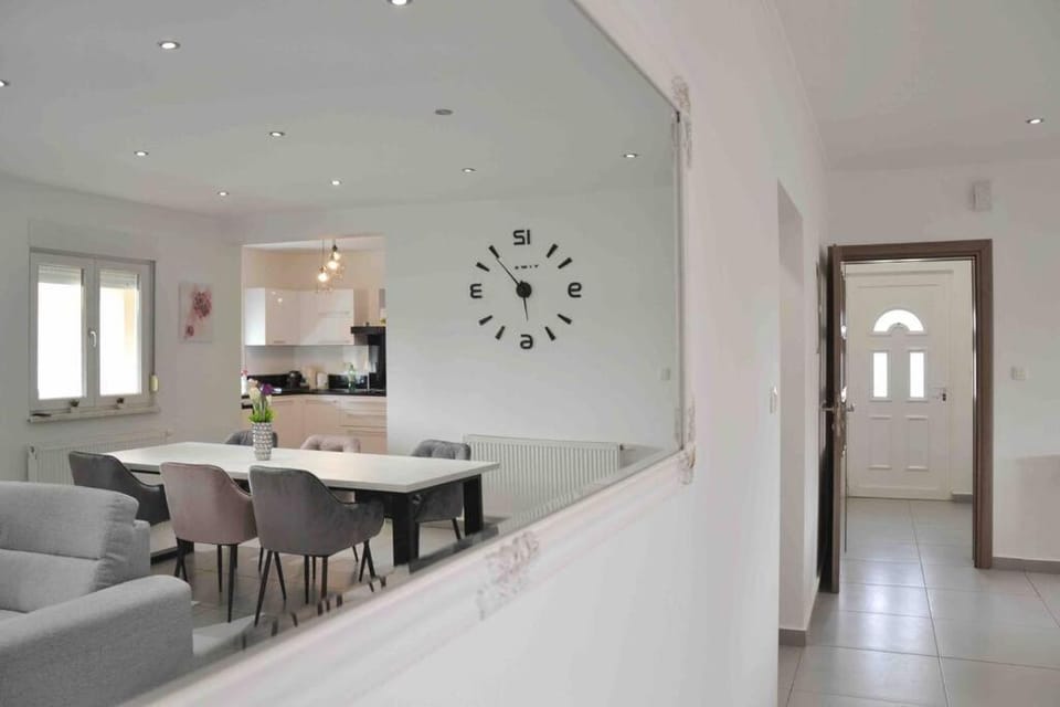 Elo Holiday Home Villa in Šibenik-Knin County, Croatia