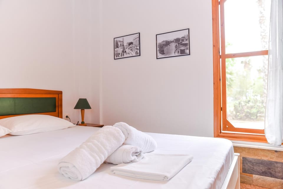 Barreira Beachfront Room 1 House in Messenia