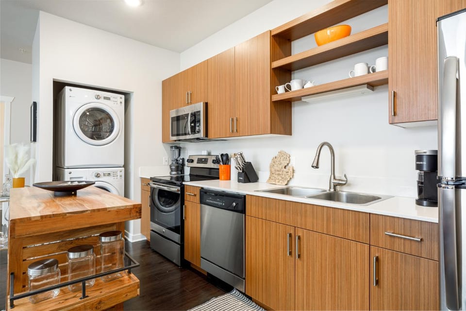 Kitchen or kitchenette