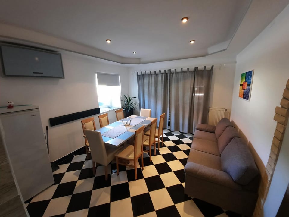 SUN RIVER KOLPA Ap Big Apartment in Slovenia