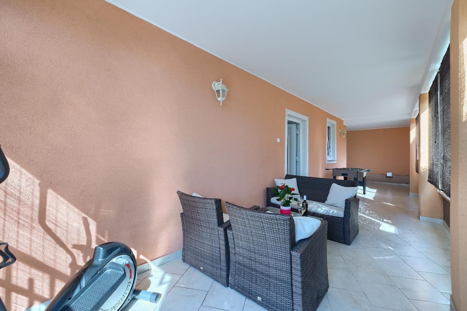 Seating area