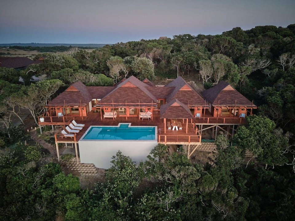 Property building, Swimming pool