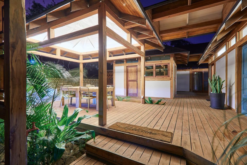 Patio, BBQ facilities