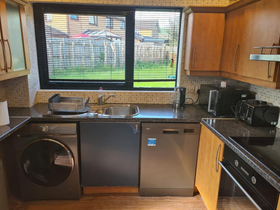 Kitchen or kitchenette, dishwasher, minibar, pet friendly, toaster, washing machine, dryer