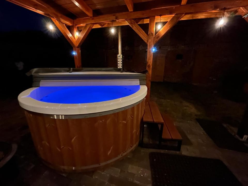Hot Tub, View (from property/room)