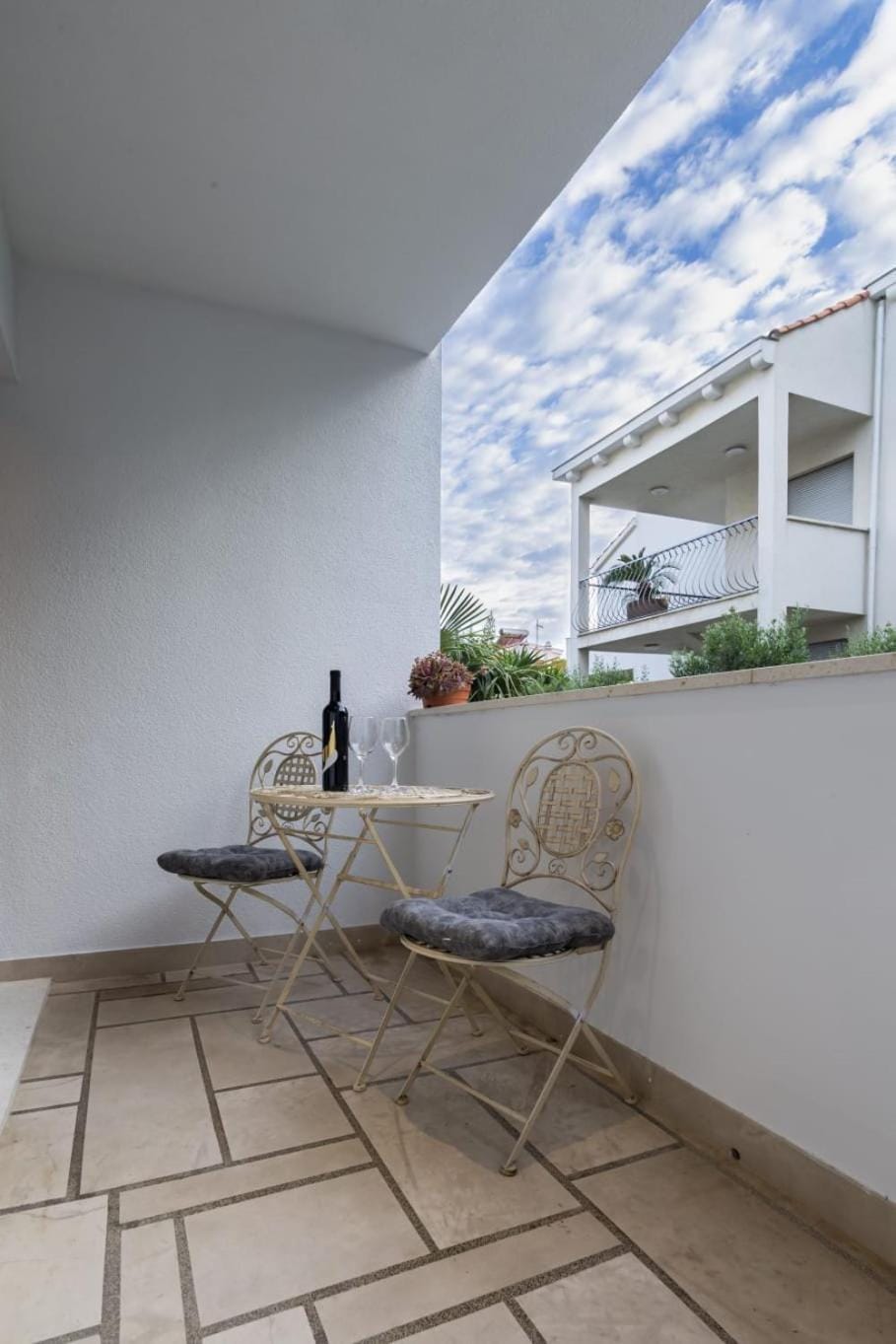 Patio, Day, View (from property/room), Balcony/Terrace, Living room