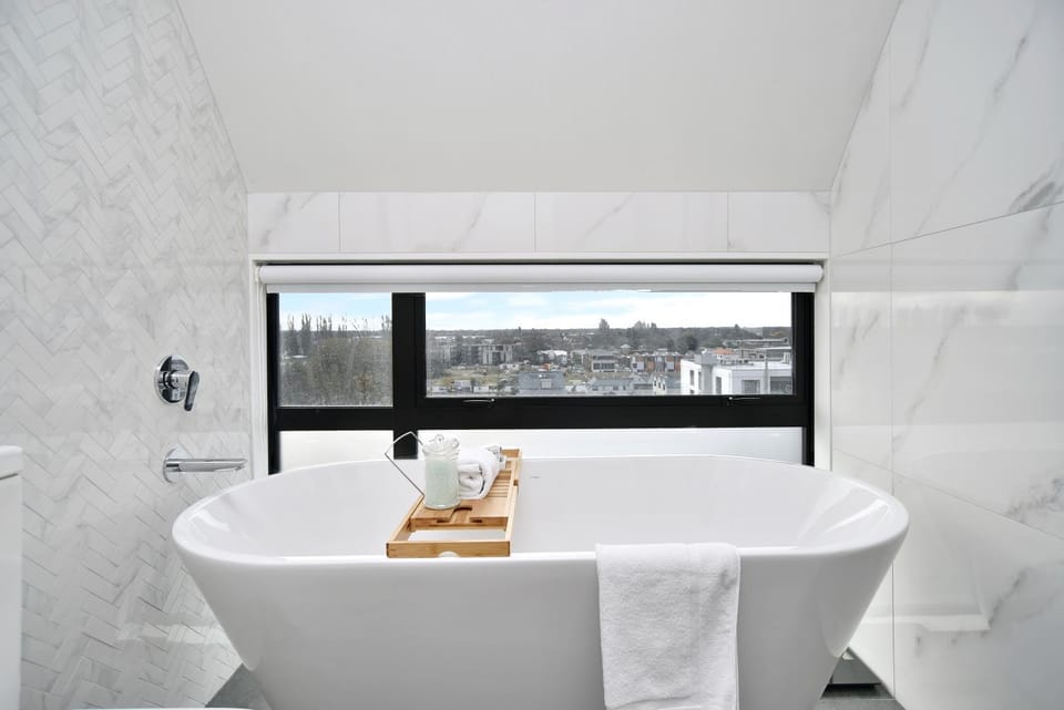 Bathroom, Bath