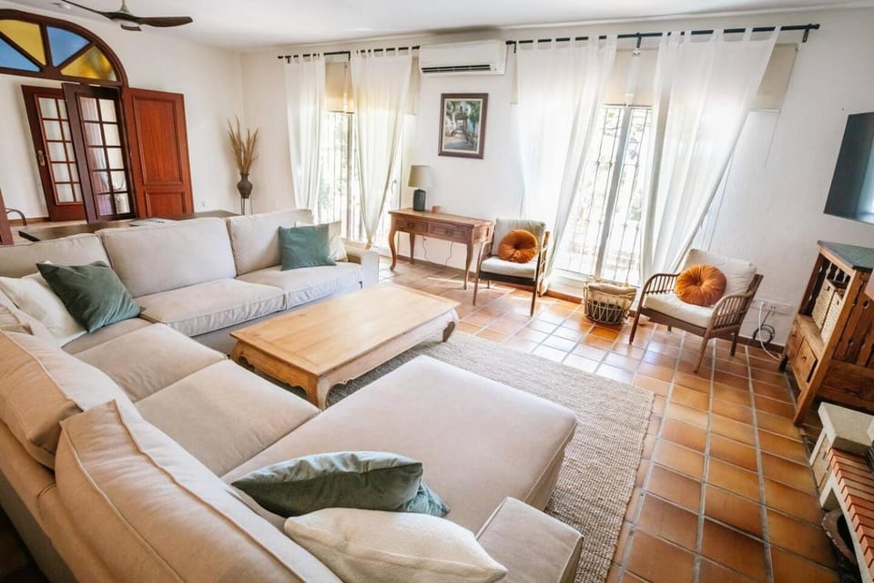 Villa de Luz Mijas Pueblo House in Mijas