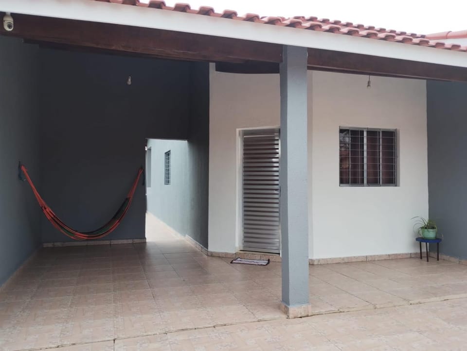 Casa na praia com piscina e churrasqueira House in Itanhaém