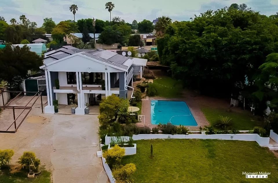 Falcon Lodge Bed and Breakfast in KwaZulu-Natal