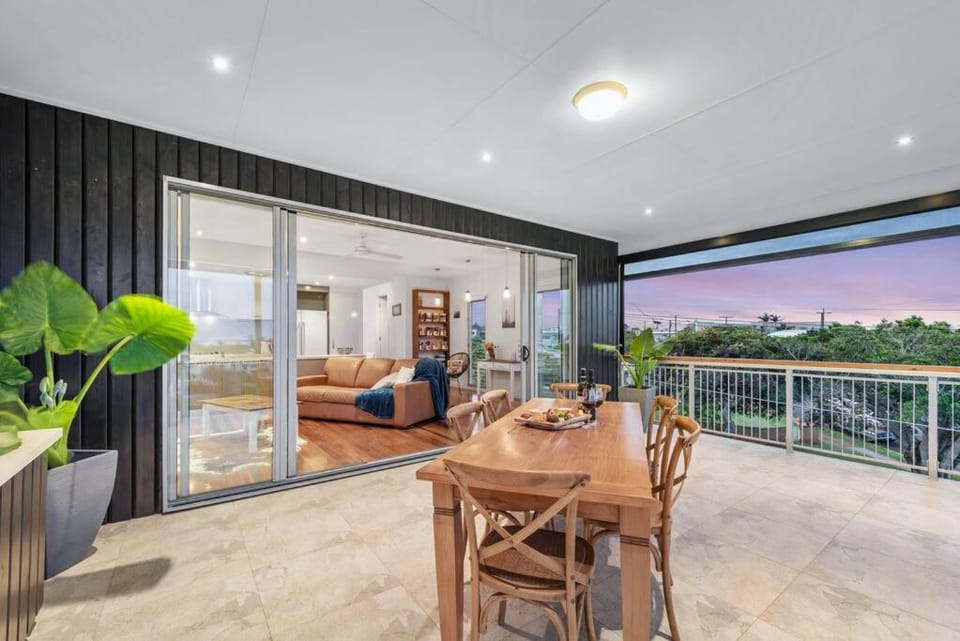 Penthouse - Scarborough beach break holidays Apartment in Brisbane