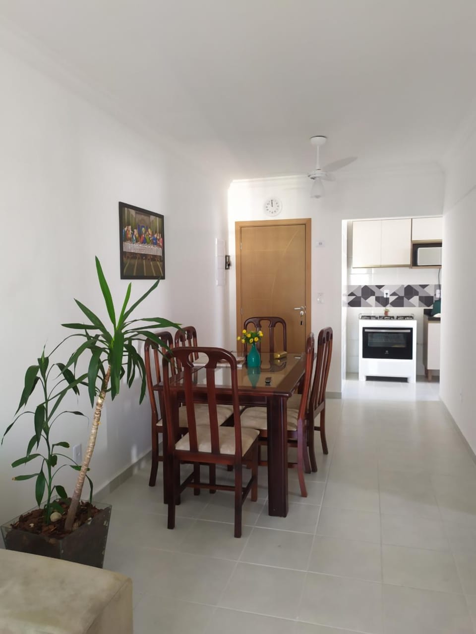 Kitchen or kitchenette, Seating area, Dining area, pet friendly, stove