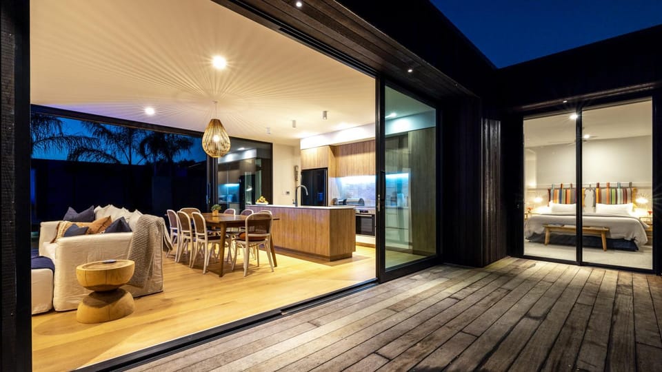 Wavesong - Coast & Country House in Auckland Region