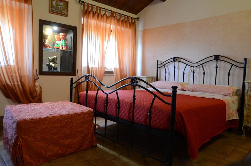 Il Vecchio Pioppo Farm Stay in Marche