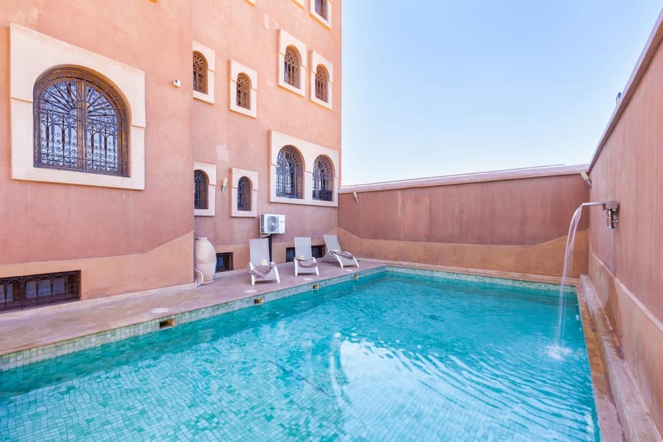 Luxury Villa 6 ROOMS with Pool - Marrakech Center Villa in Marrakesh