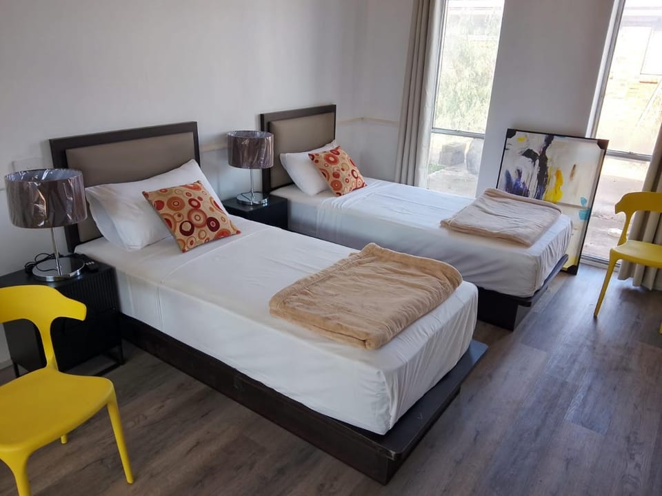 OUYEN MOTEL Hotel in Victoria