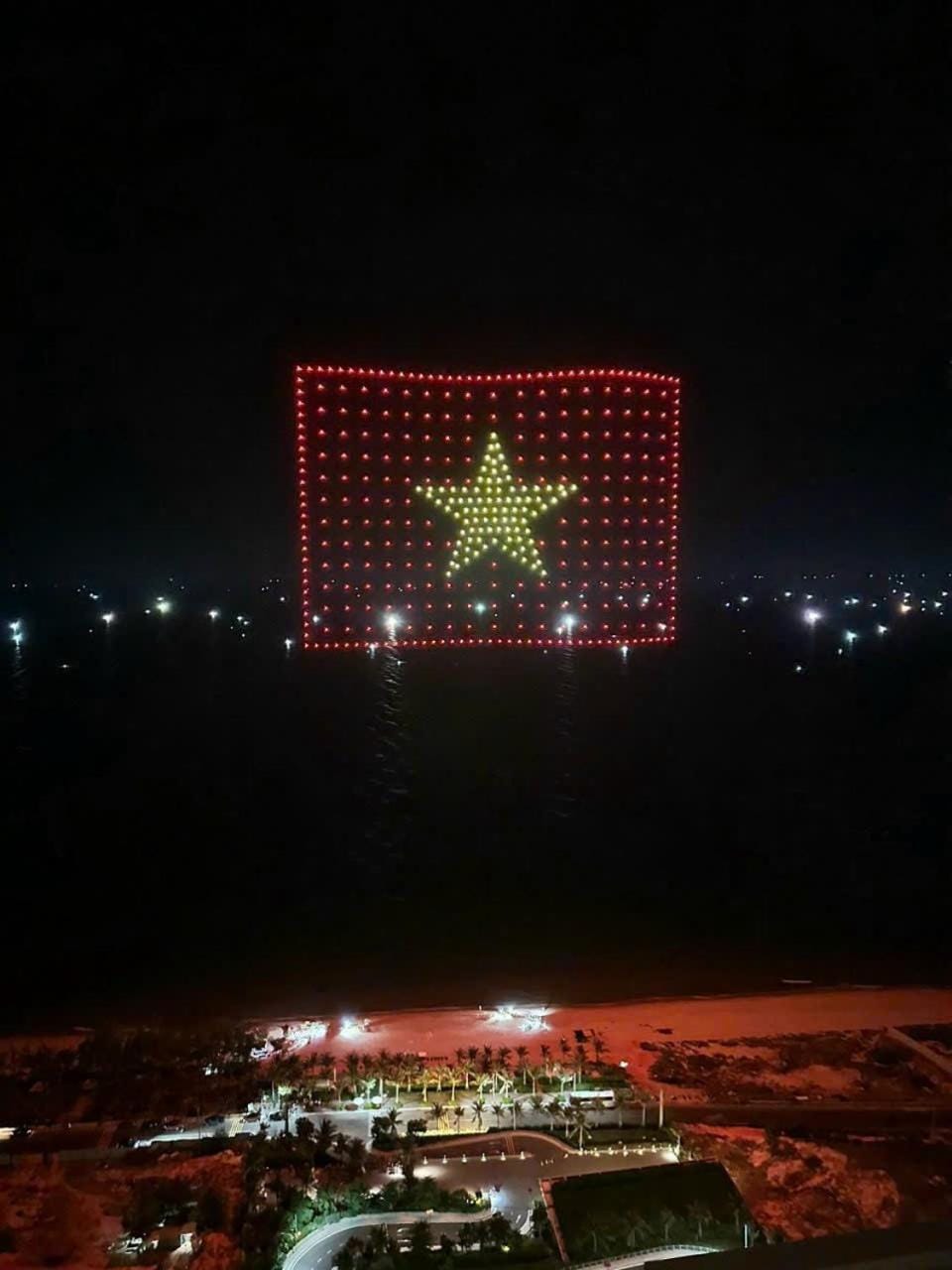 Night, Bird's eye view