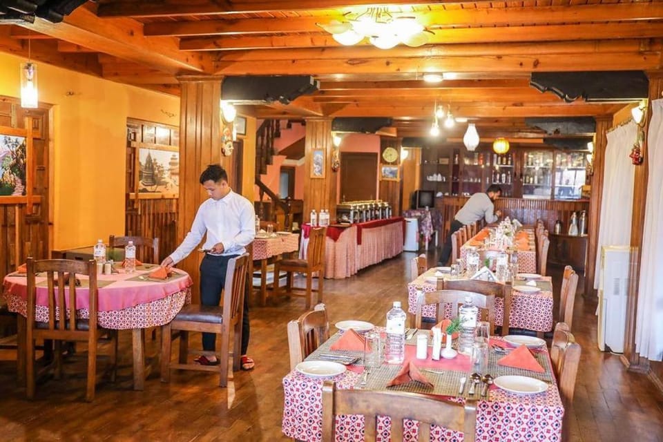 Restaurant/places to eat, Restaurant/places to eat