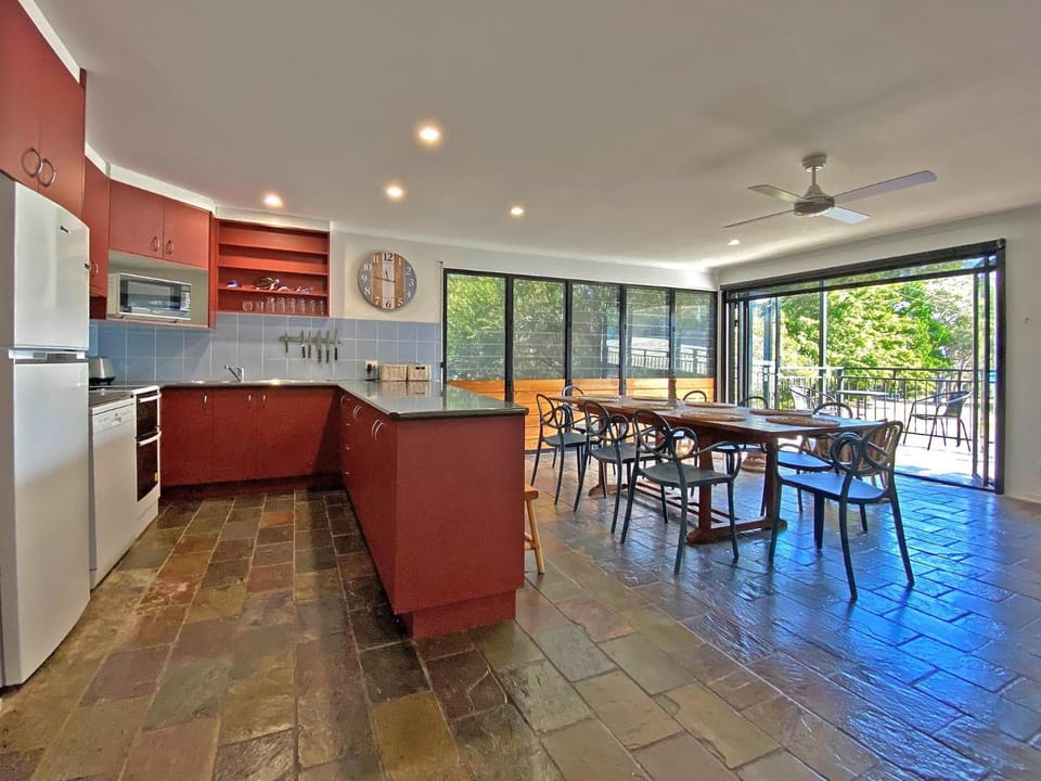 A Beach Affair House in Amity Point