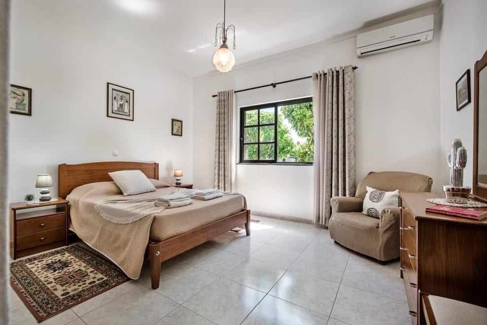 Villa Sao Miguel - Armacao de Pera House in Faro District