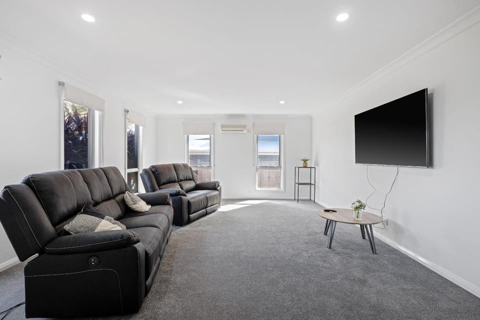 Living room, Family