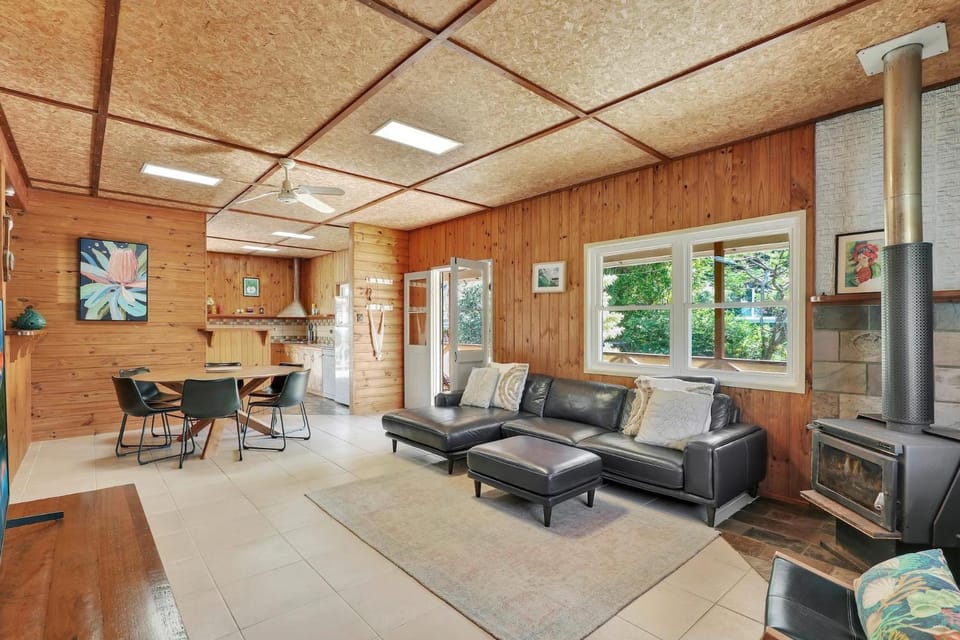 Aloha Amity House in Amity Point