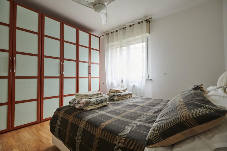 Bed, Bedroom, locker, wardrobe