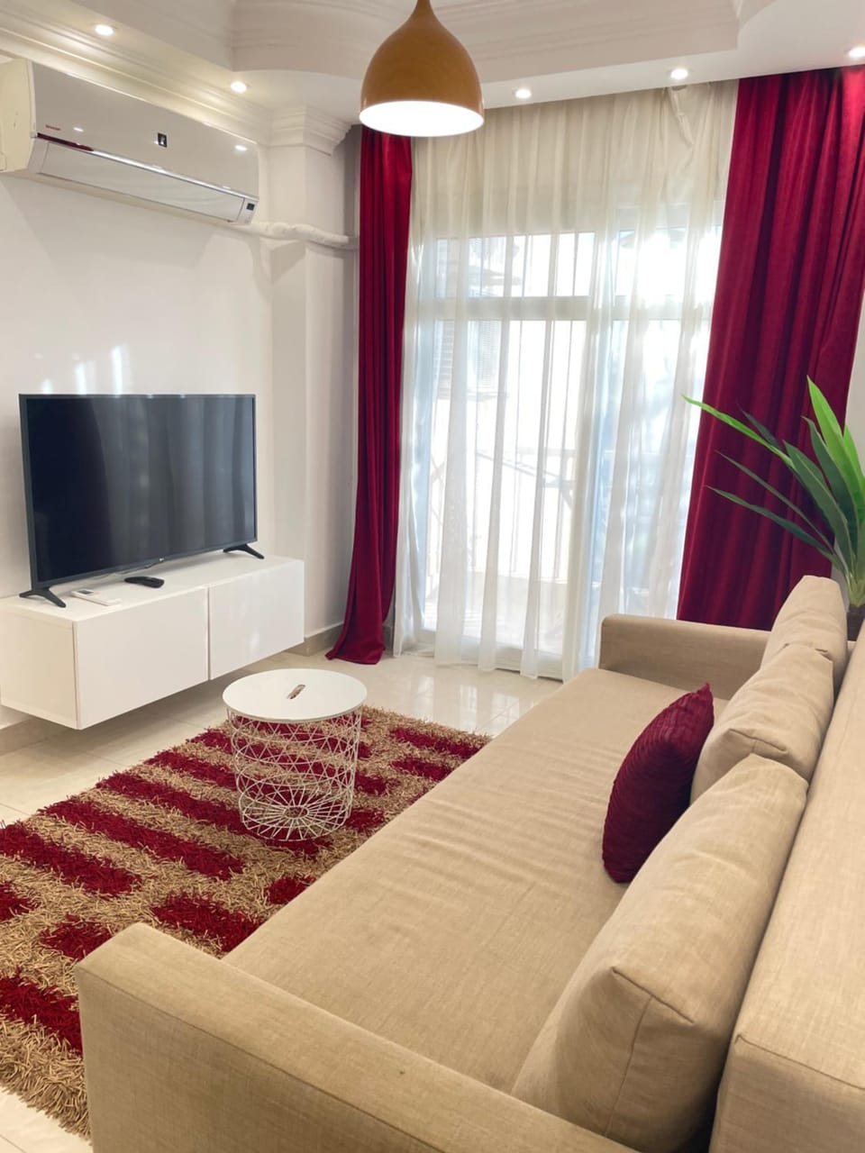 Bed, TV and multimedia, Balcony/Terrace, air conditioner