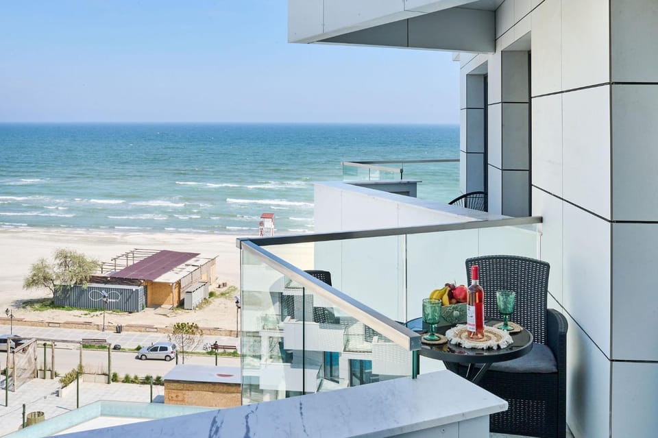 View (from property/room), Balcony/Terrace, Sea view