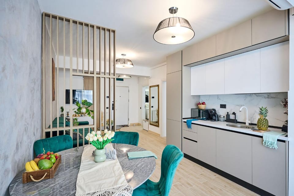 Kitchen or kitchenette, Living room, Dining area