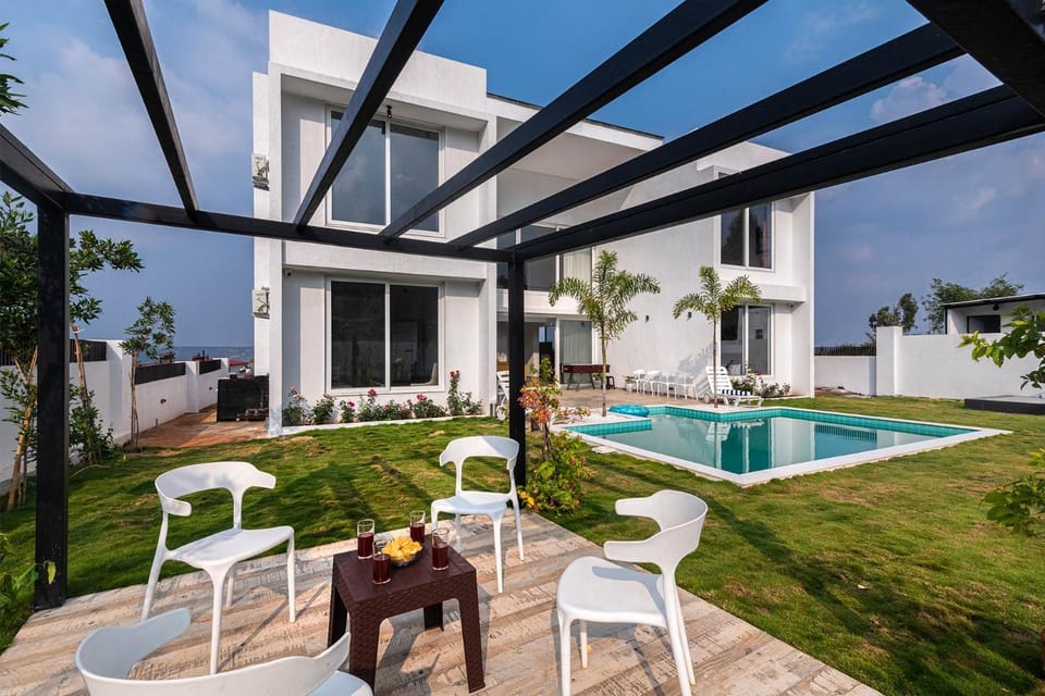 Garden view, Pool view, Swimming pool