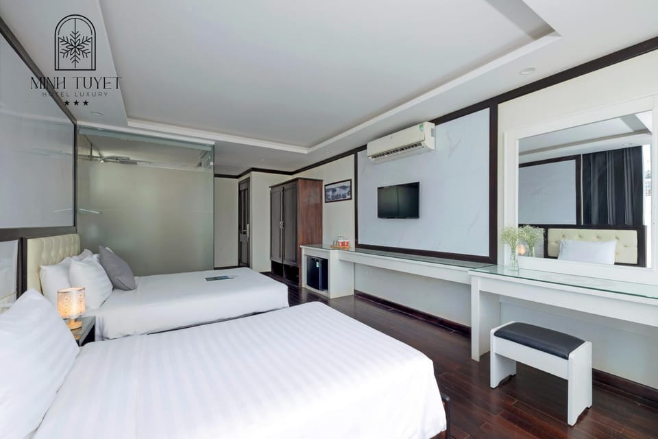 Bed, Photo of the whole room, Bedroom, Area and facilities, air conditioner