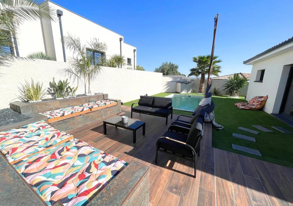 Patio, Balcony/Terrace, Living room, Pool view, Swimming pool