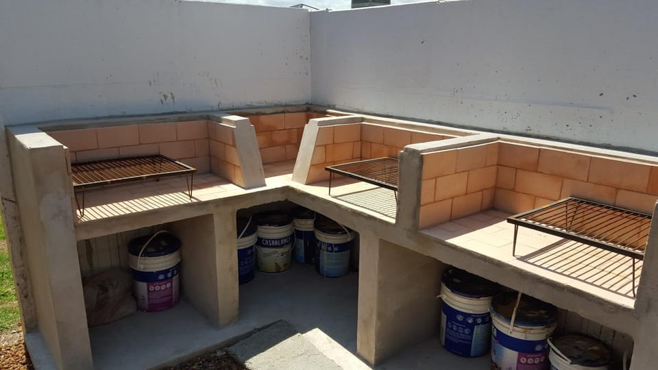 BBQ facilities, Communal kitchen
