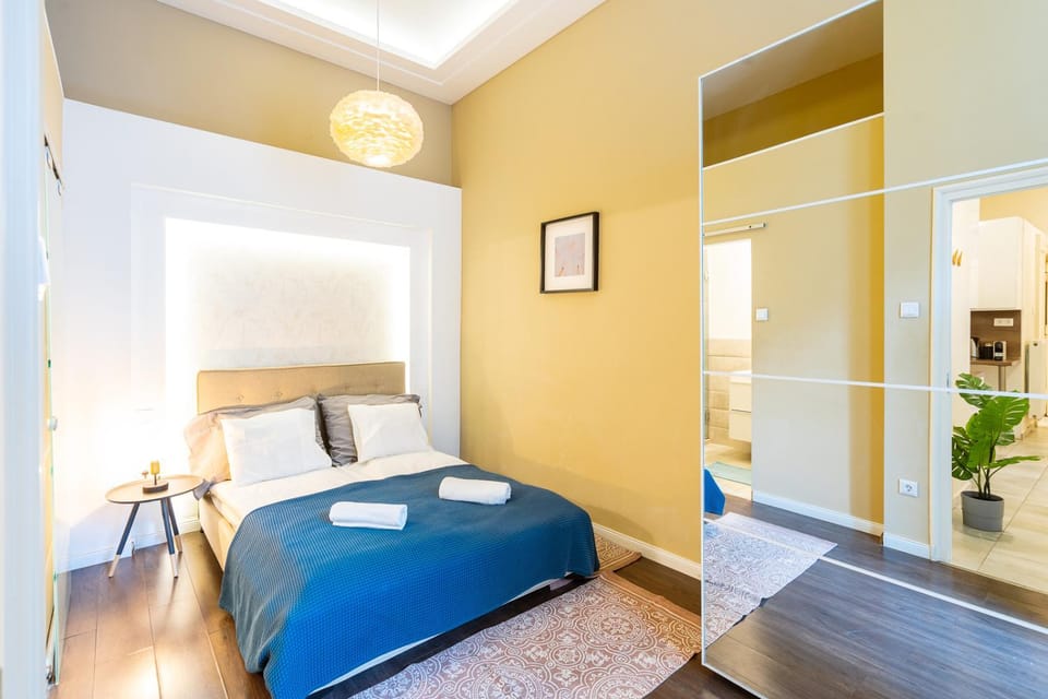 Bed, Photo of the whole room, Bedroom, towels, wardrobe