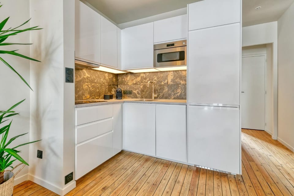 Kitchen or kitchenette, Living room