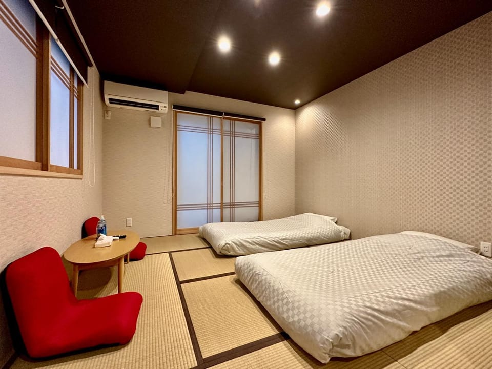Haku Shijo Omiya4 House in Kyoto