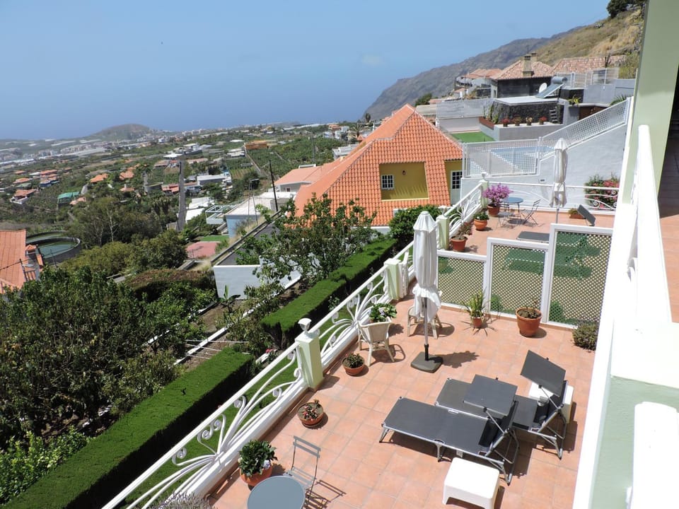 Balcony/Terrace, Balcony/Terrace, Garden view, Garden view, Sea view, Sea view