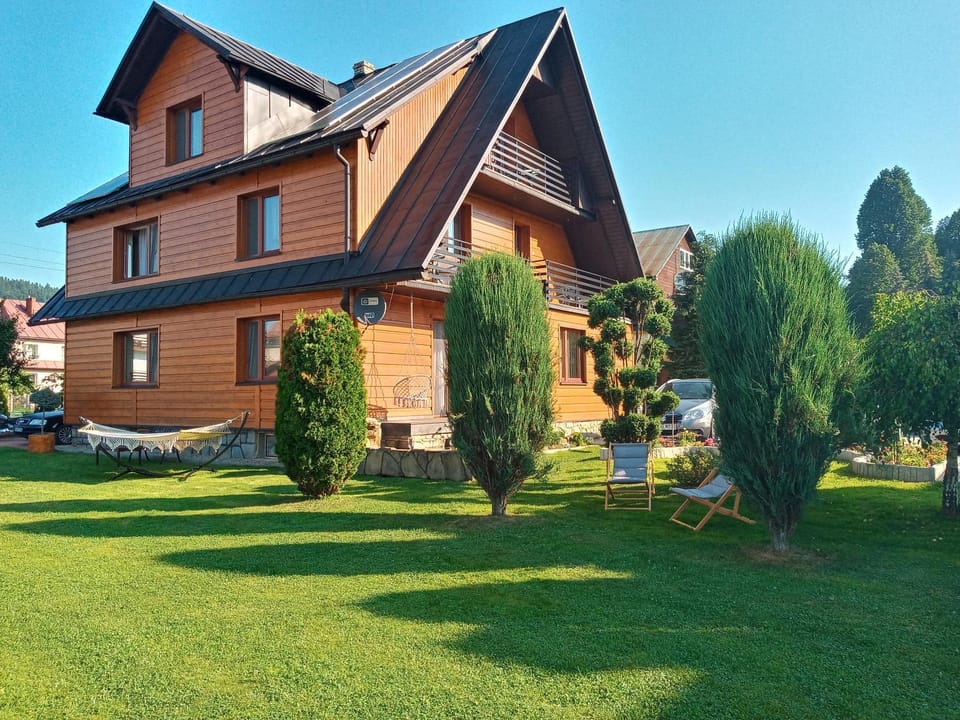 TYLICZ W DECHĘ Pokoje i Apartamenty Bed and Breakfast in Lesser Poland Voivodeship