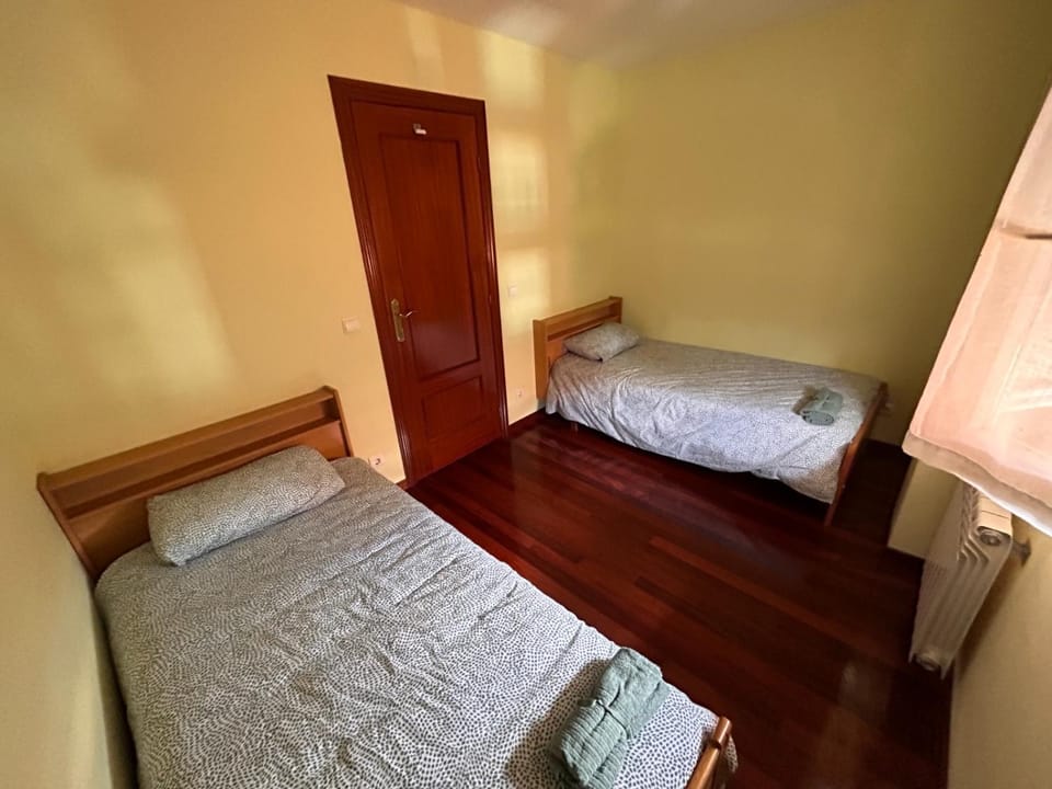 Apartamento con sol y vistas. Apartment in Western coast of Cantabria