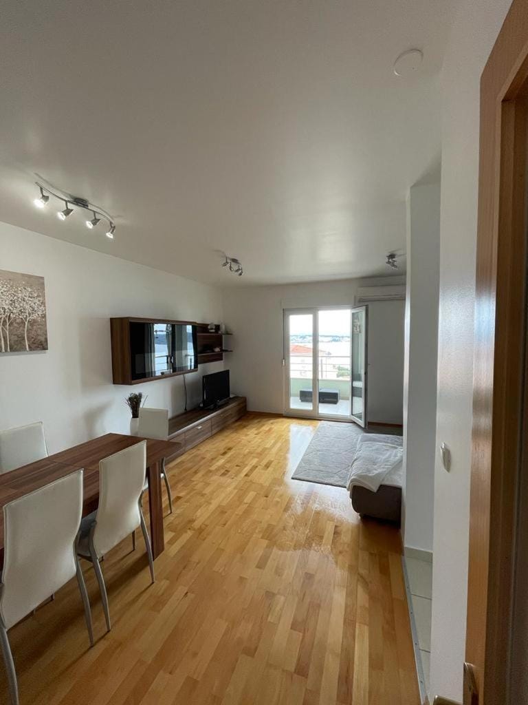 TV and multimedia, Living room, Photo of the whole room, Seating area