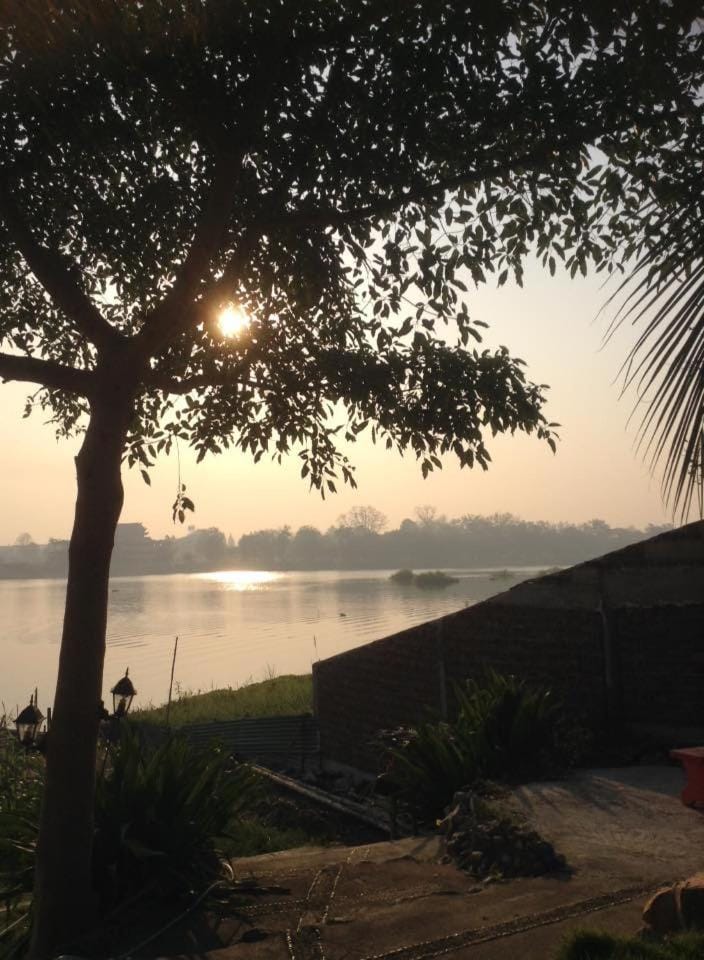 On site, River view, Sunrise