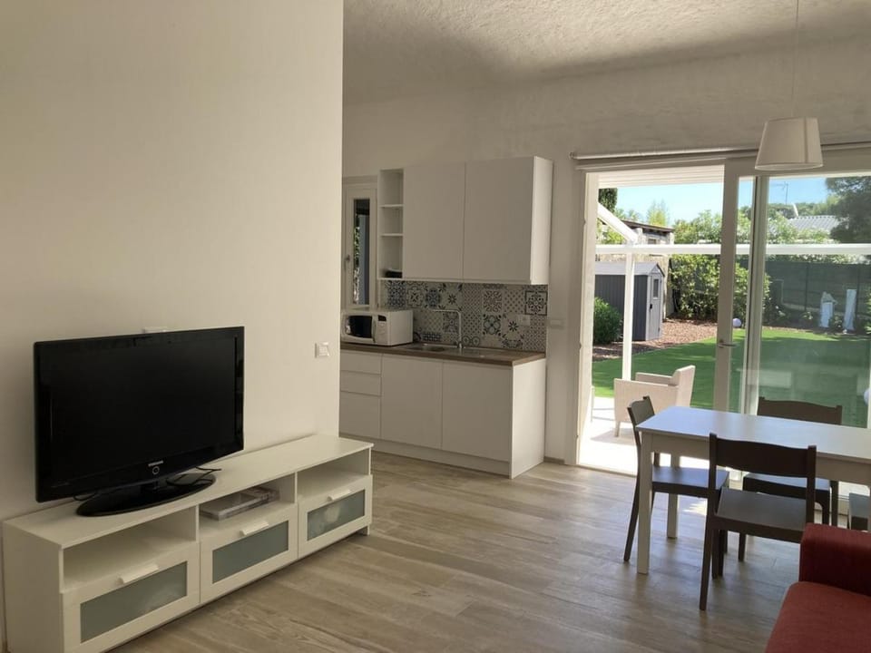 Villetta trilocale con PISCINA E SPIAGGIA incluse Taunus Vacanze cod 454 House in Marche