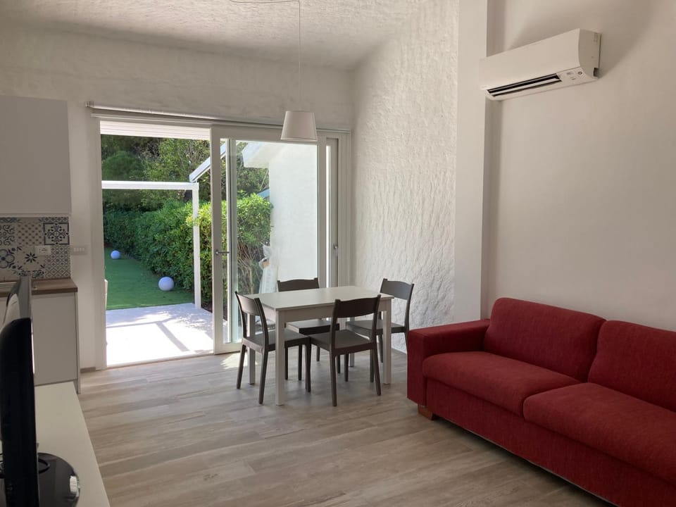 Villetta trilocale con PISCINA E SPIAGGIA incluse Taunus Vacanze cod 454 House in Marche